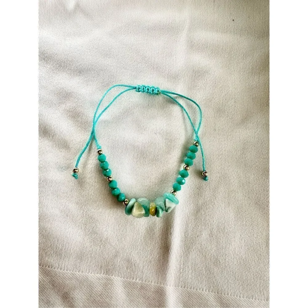 Jade color stone and sparkly bead friendship bracelet